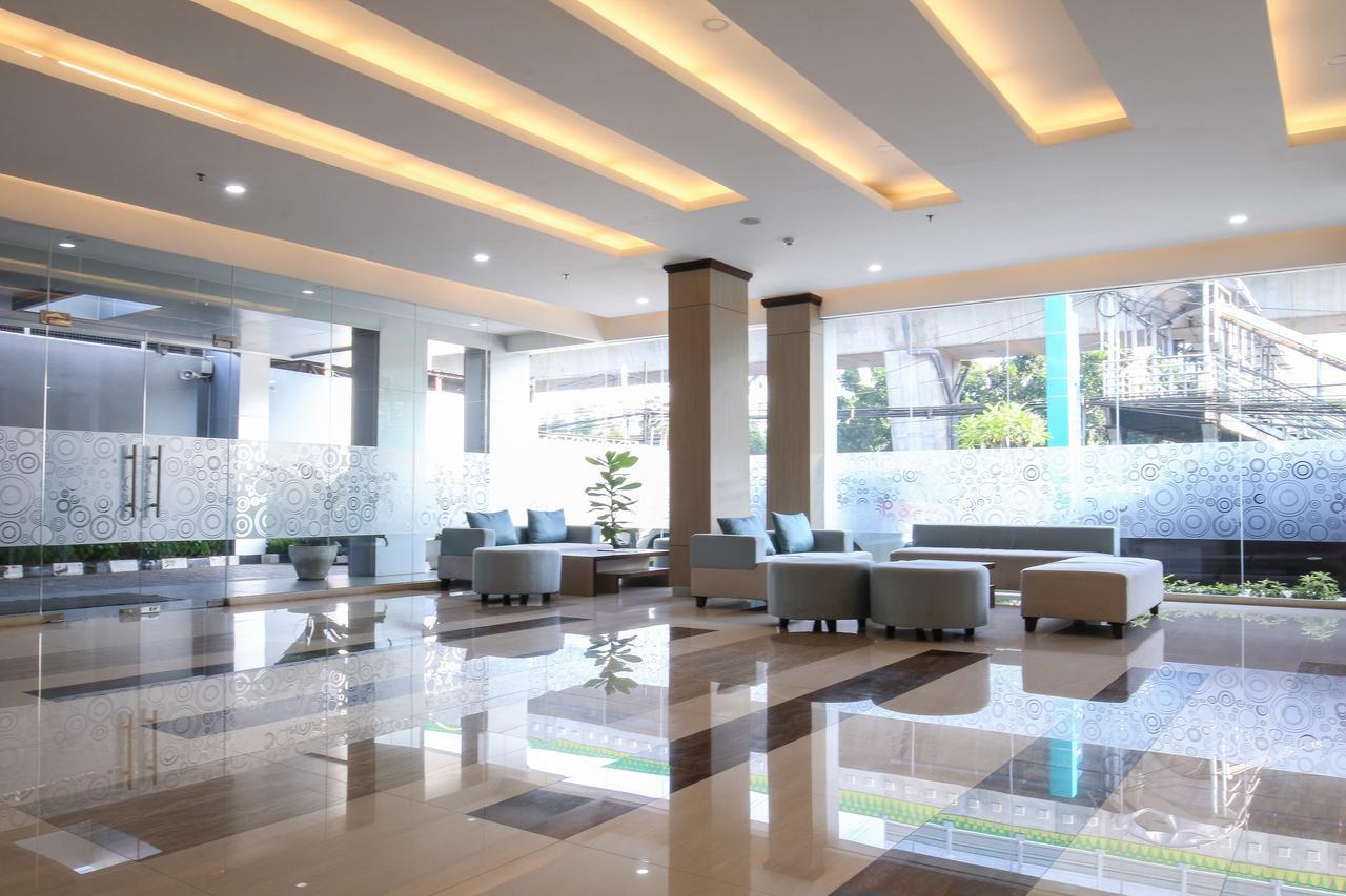 Terraz Tree Hotel Jakarta Exterior photo